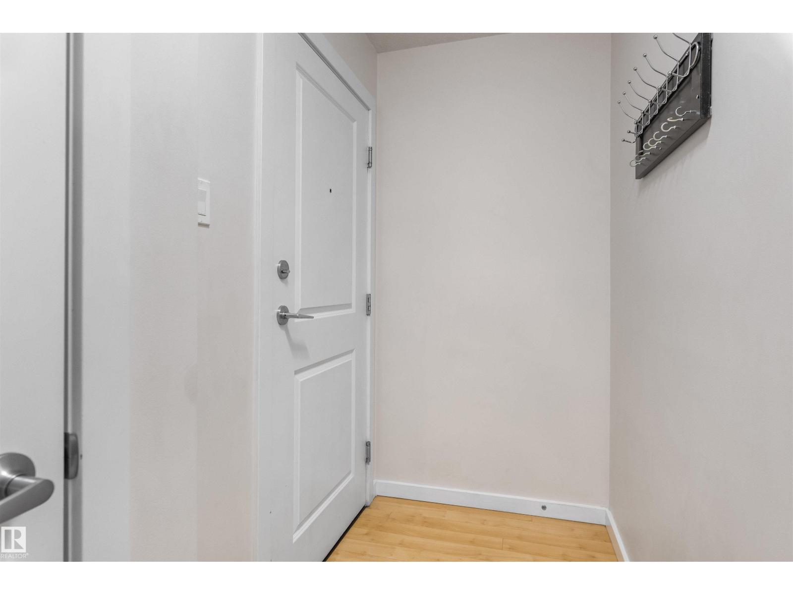 #110 9517 160 Av NW, Edmonton, Alberta  T5Z 0N1 - Photo 3 - E4514005