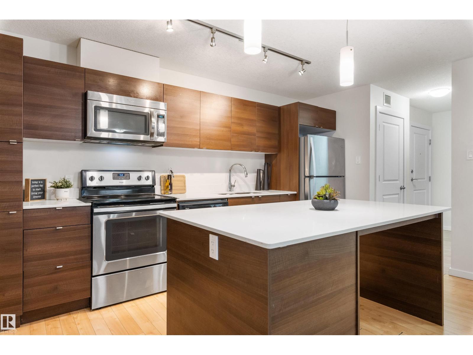 #110 9517 160 Av NW, Edmonton, Alberta  T5Z 0N1 - Photo 8 - E4514005