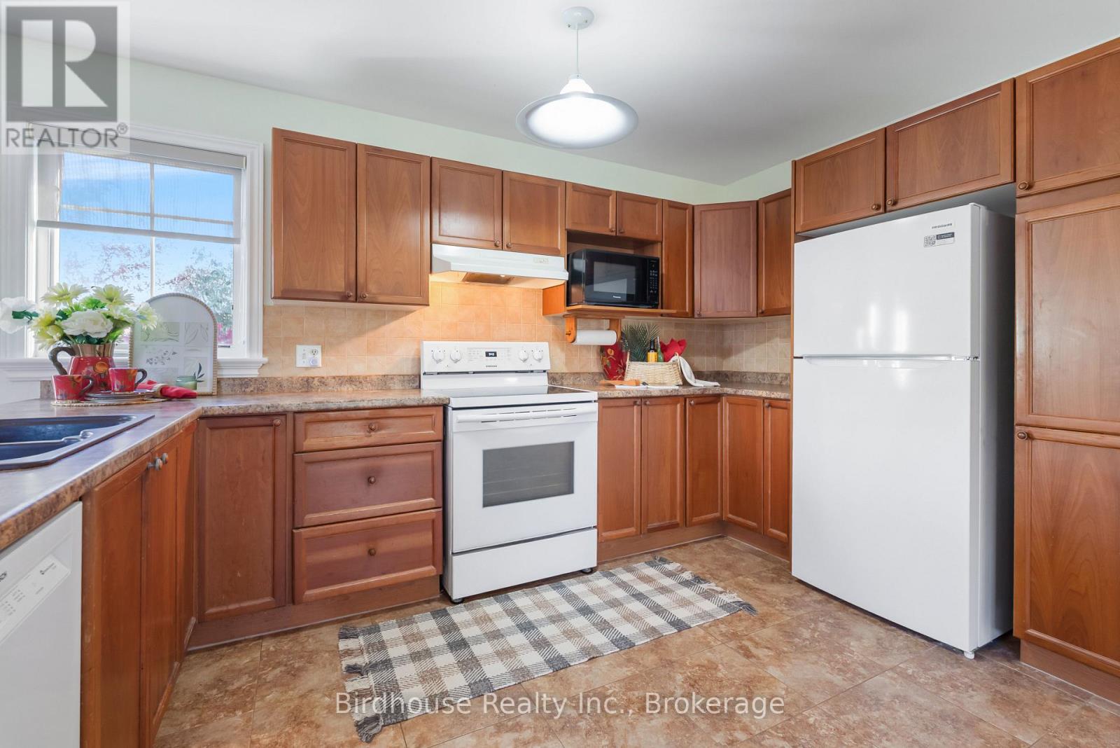 34 Lori Boulevard, Kawartha Lakes, Ontario  K9V 6B6 - Photo 9 - X14111252