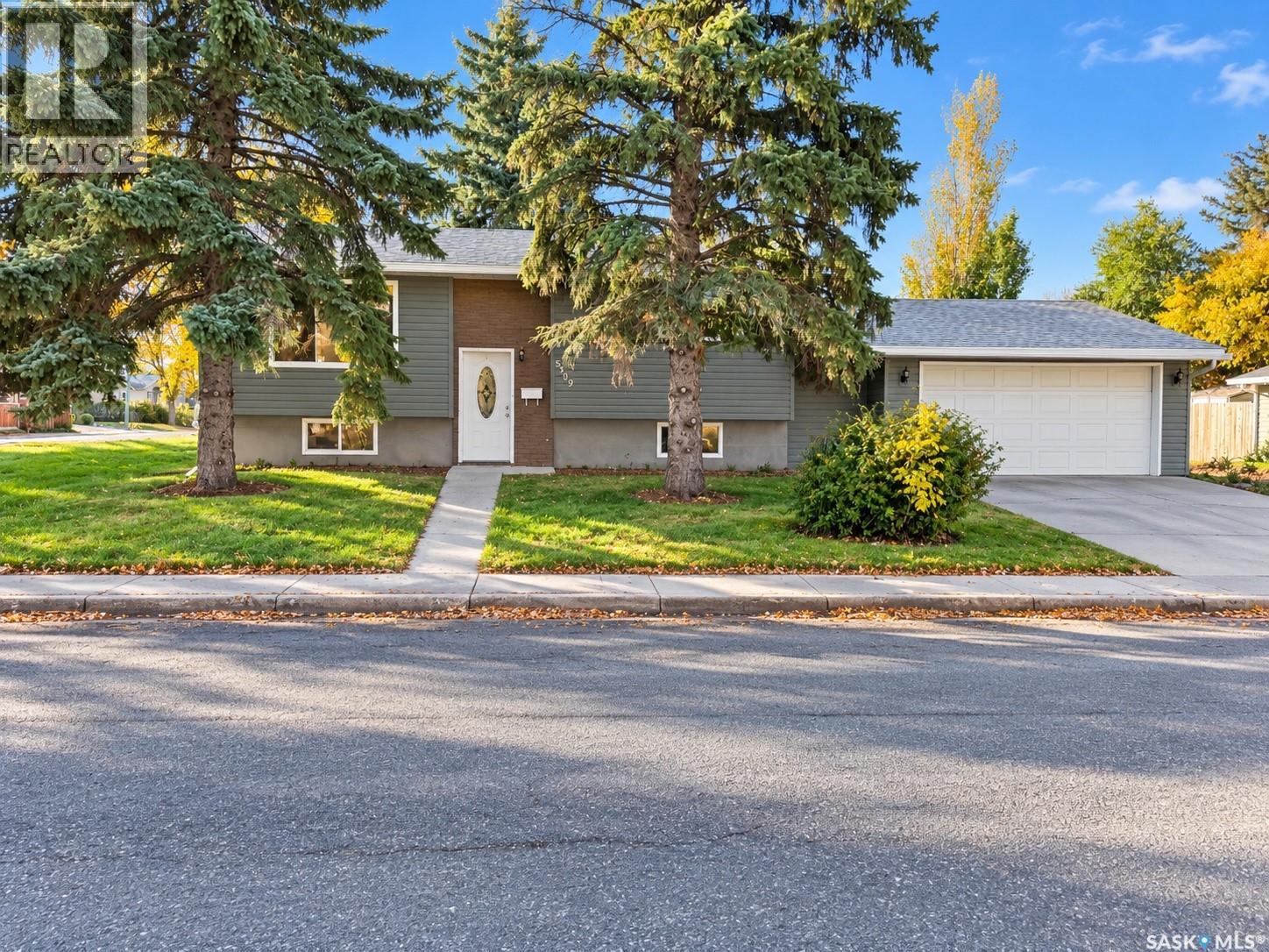 5309 2nd AVENUE N, regina, Saskatchewan