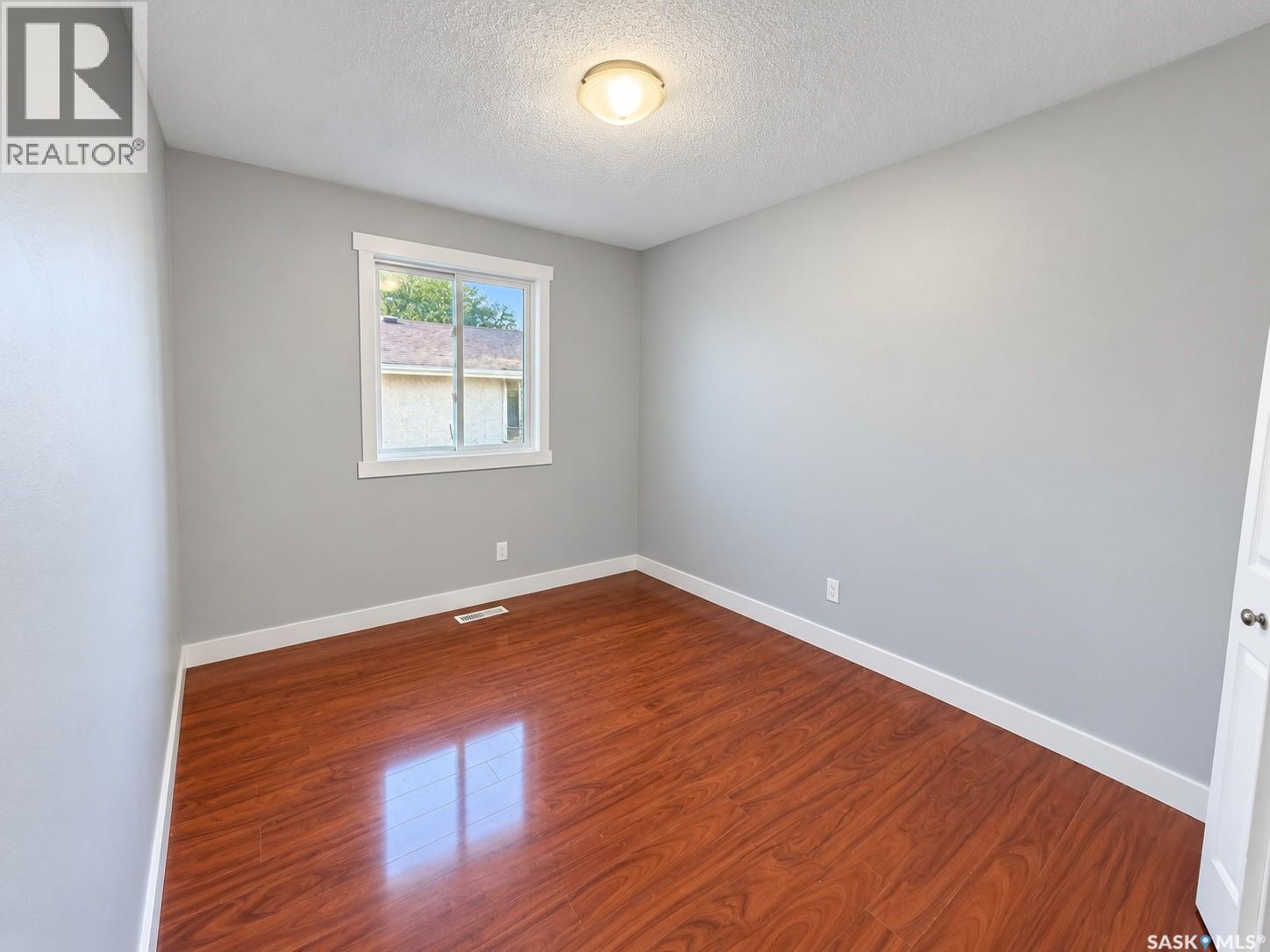 5309 2nd Avenue N, Regina, Saskatchewan  S4R 0Z5 - Photo 10 - SK051275