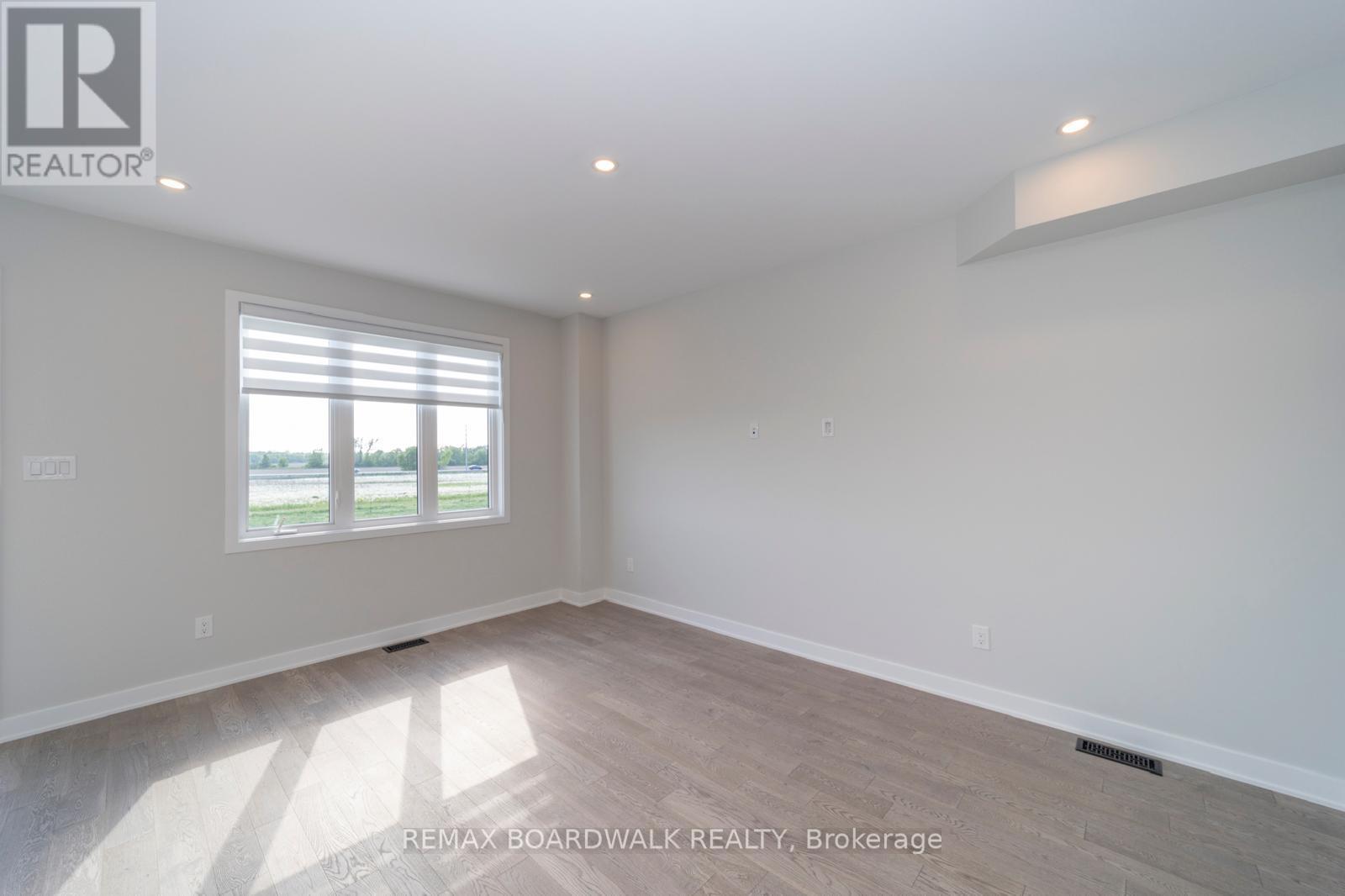 128 Main Halyard Lane, Ottawa, Ontario  K2J 7B6 - Photo 12 - X14111040
