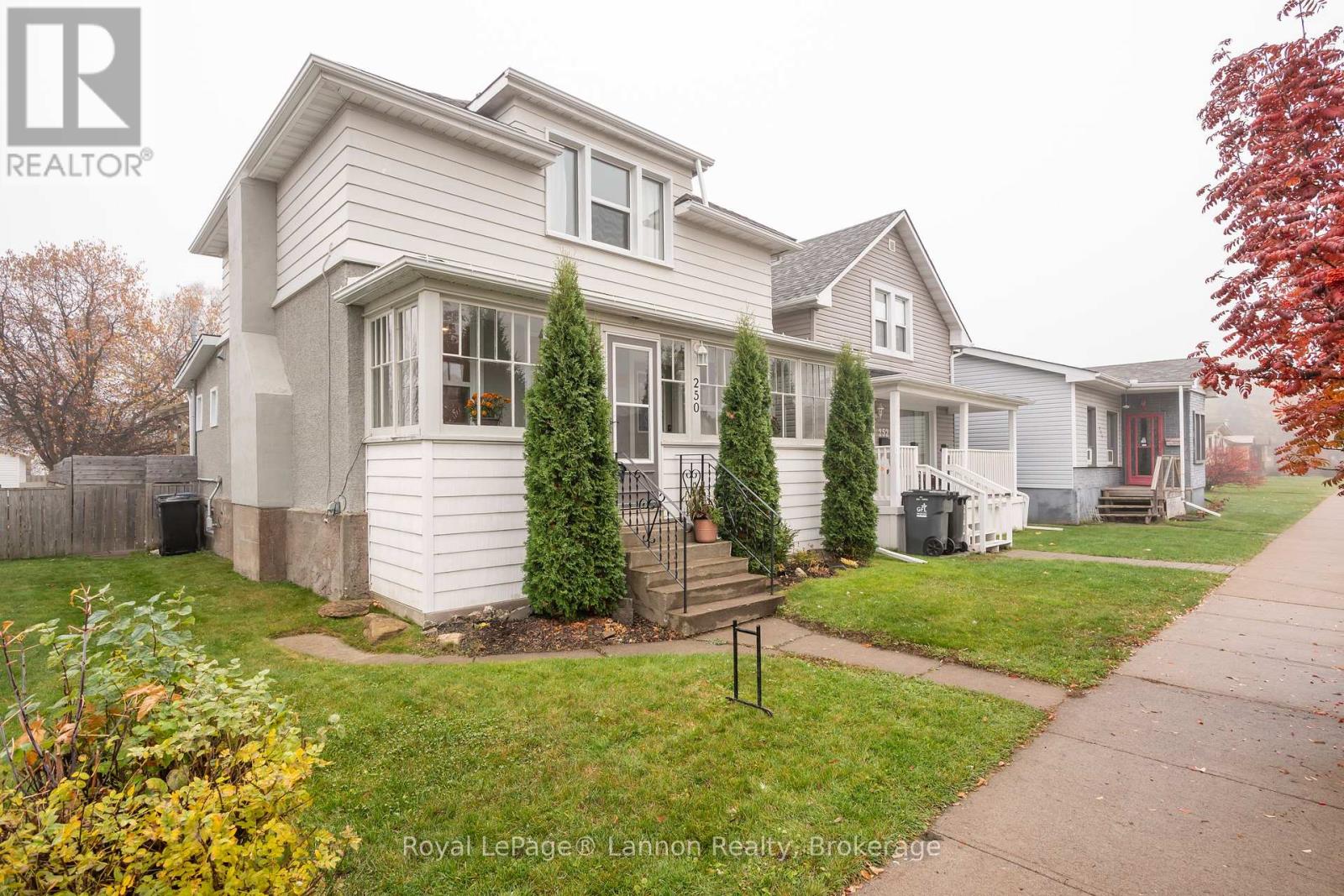 250 Brock Street W, Thunder Bay, Ontario  P7E 4J3 - Photo 2 - X14111140