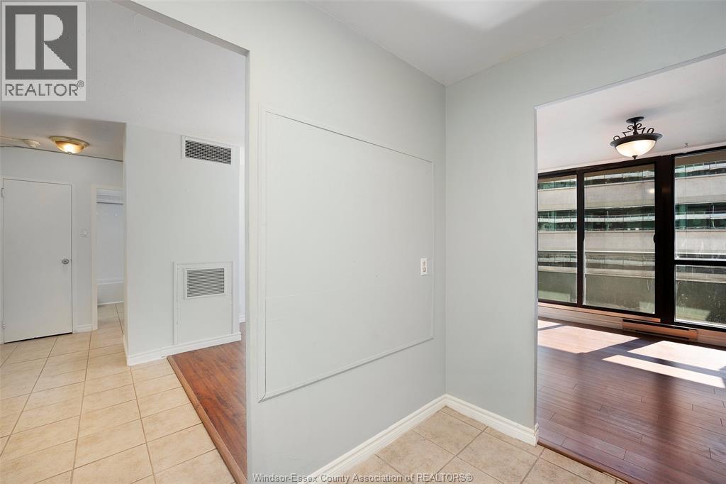 111 Riverside Unit# 711, Windsor, Ontario  N9A 2S6 - Photo 12 - 26026103