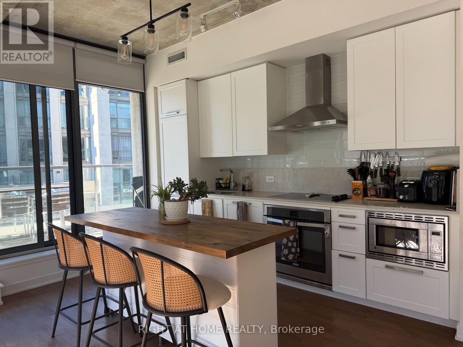 509 - 15 Beverley Street, Toronto, Ontario  M5T 0B3 - Photo 2 - C14111152