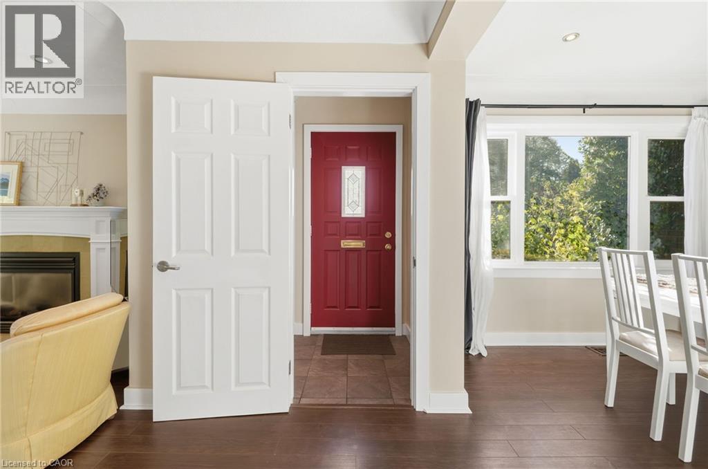 313 North Shore Boulevard W, Burlington, Ontario L7T 1A6 - Photo 3 - 40873637