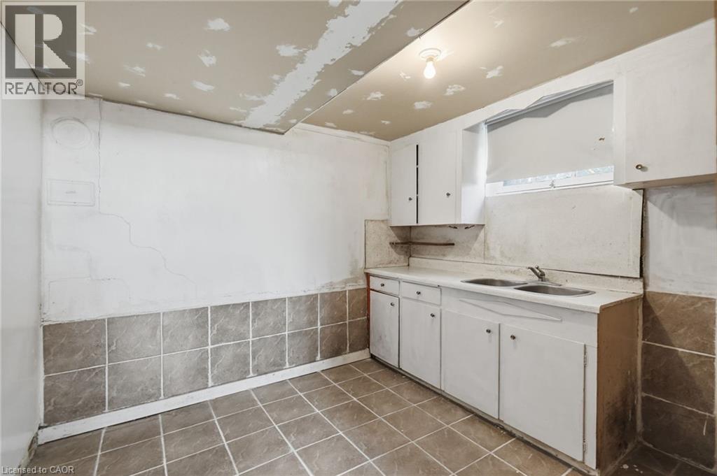 1181 Highway No. 8, Stoney Creek, Ontario L8E 5G8 - Photo 24 - 40873288