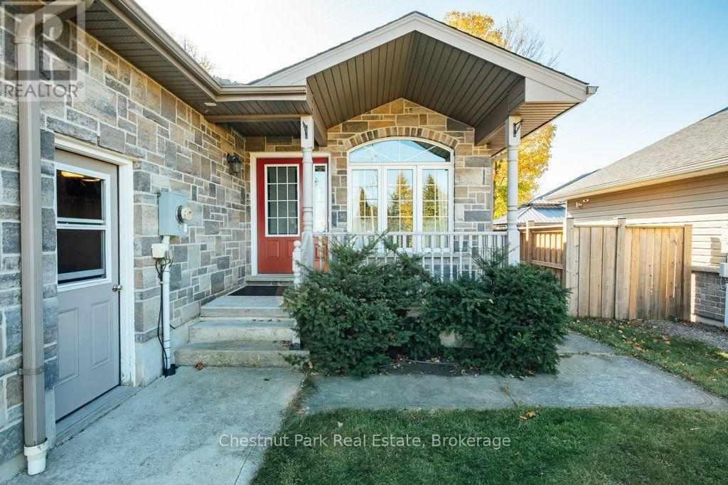 728 Elgin Street, Saugeen Shores, Ontario  N0H 2C4 - Photo 2 - X14111034
