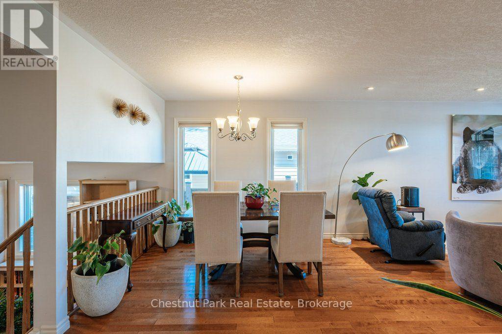728 Elgin Street, Saugeen Shores, Ontario  N0H 2C4 - Photo 9 - X14111034