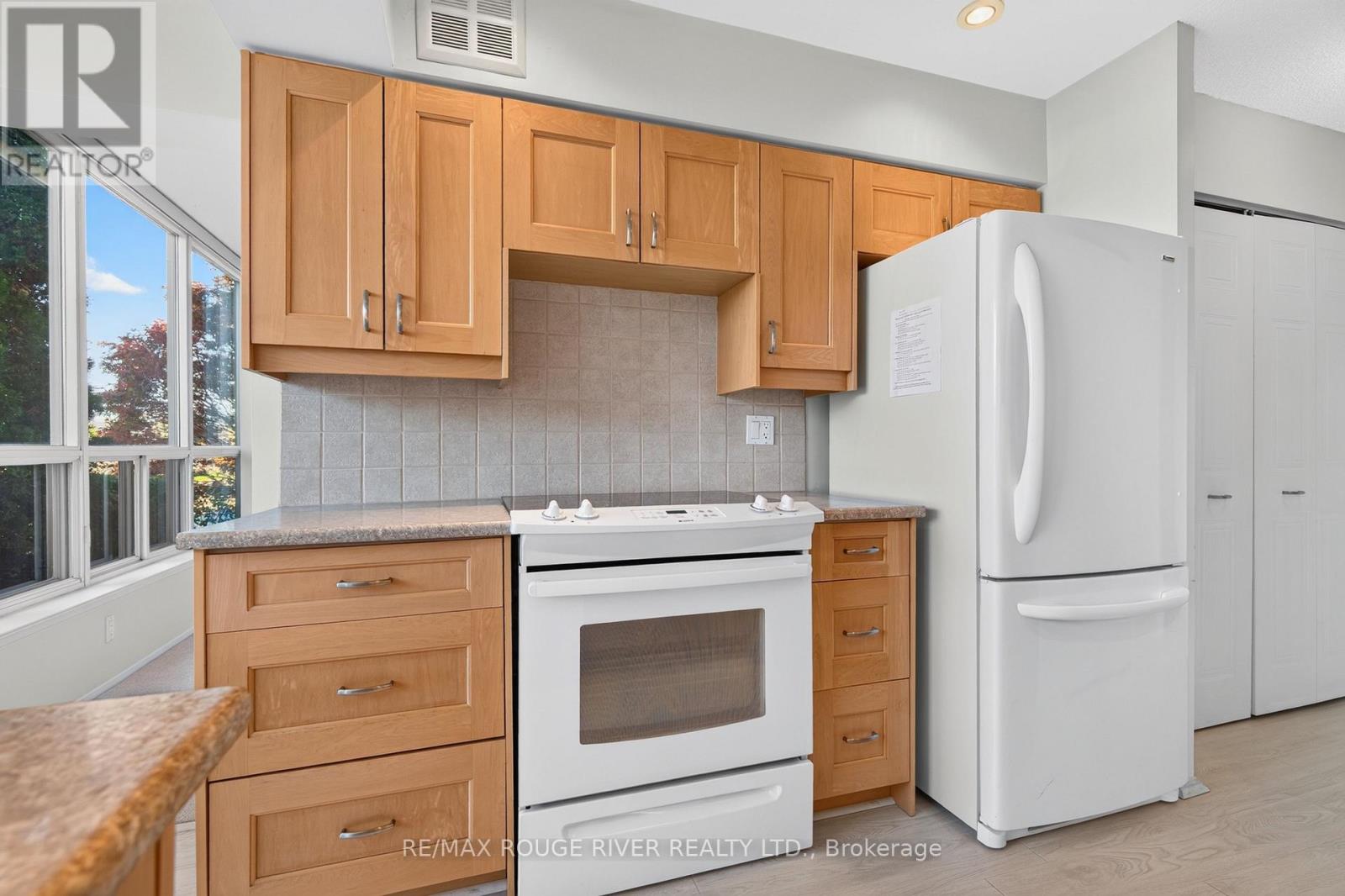 104 - 1890 Valley Farm Road, Pickering, Ontario  L1V 6B4 - Photo 7 - E14111136