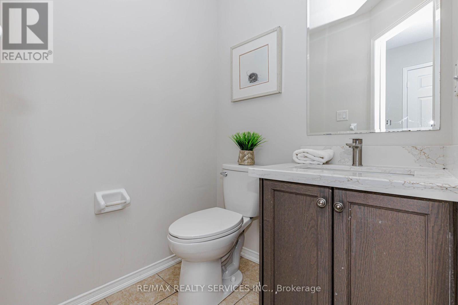 37 Skelton Crescent, Ajax (Central East), Ontario  L1Z 1R4 - Photo 9 - E14111292