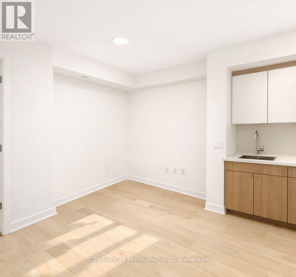 315 - 840 St Clair Avenue W, Toronto, Ontario  M6C 1C1 - Photo 7 - C13828916