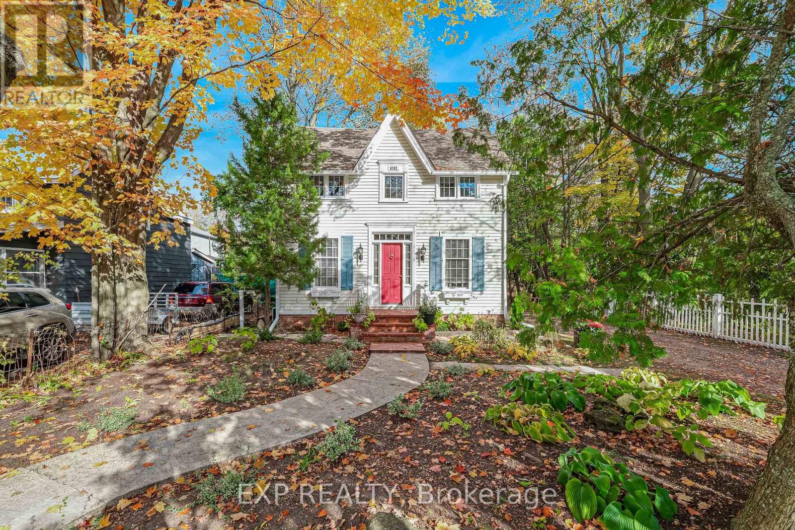 9 TURNER STREET, Georgina, Ontario
