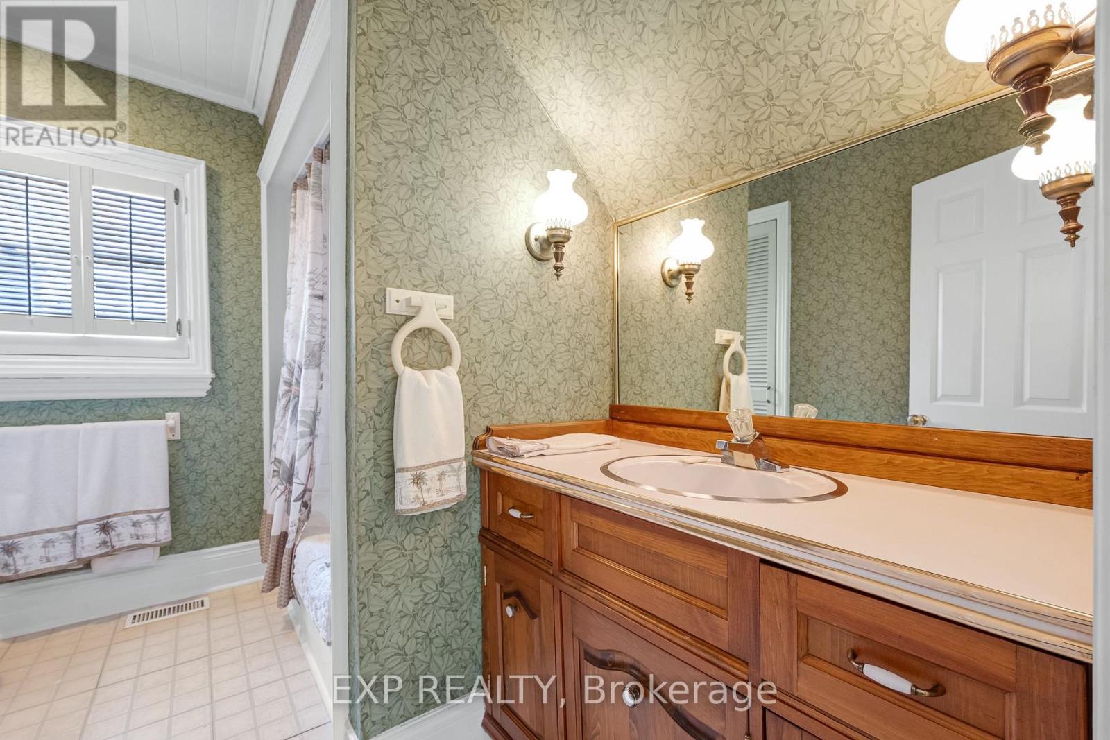 9 Turner Street, Georgina, Ontario  L4P 3C8 - Photo 32 - N14111130