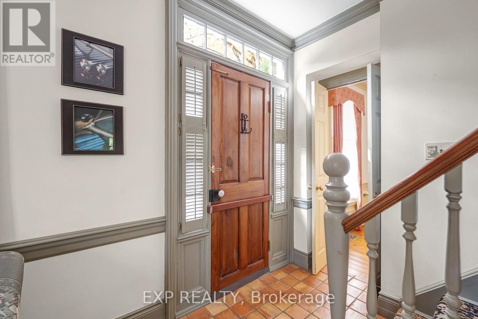 9 Turner Street, Georgina, Ontario  L4P 3C8 - Photo 4 - N14111130