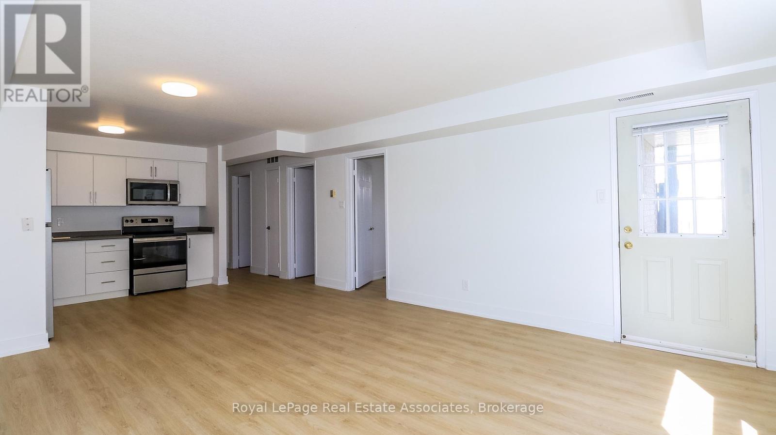 2 - 94 Sanford Street, Barrie, Ontario  L4N 3C5 - Photo 17 - S14111242