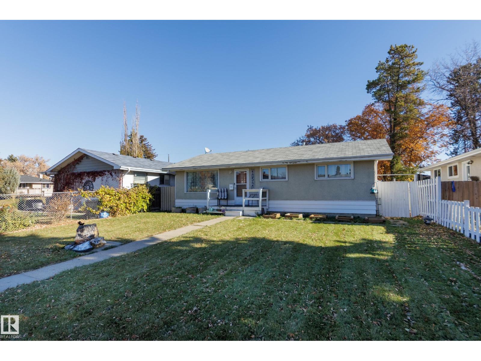 10541 153 St NW, Edmonton, Alberta  T5P 2C2 - Photo 2 - E4514014