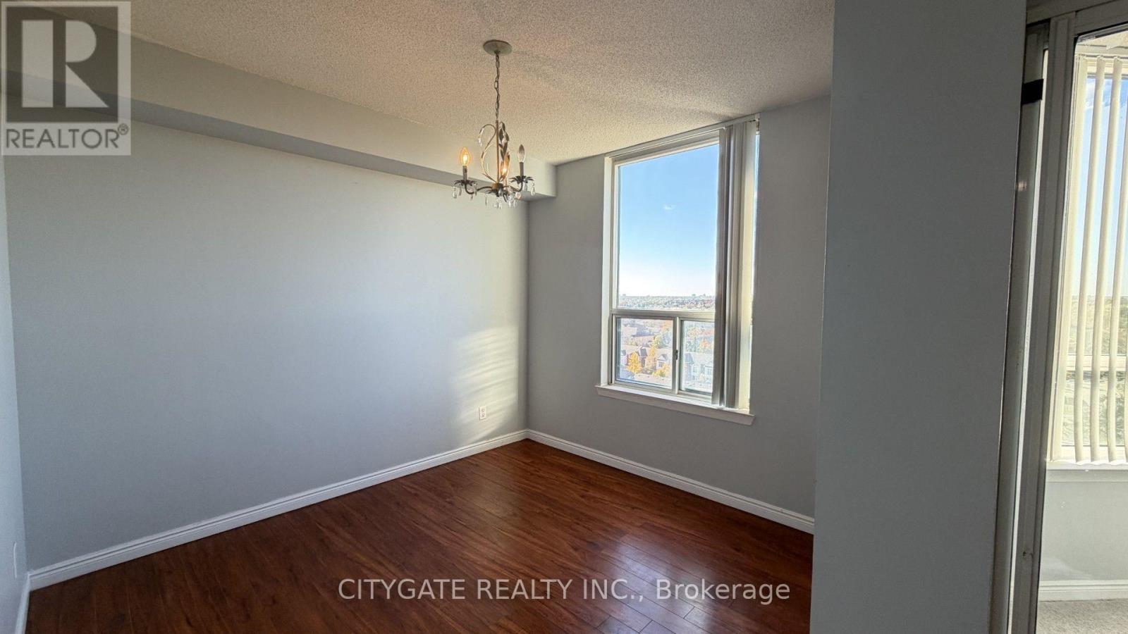 1111 - 135 HILLCREST AVENUE