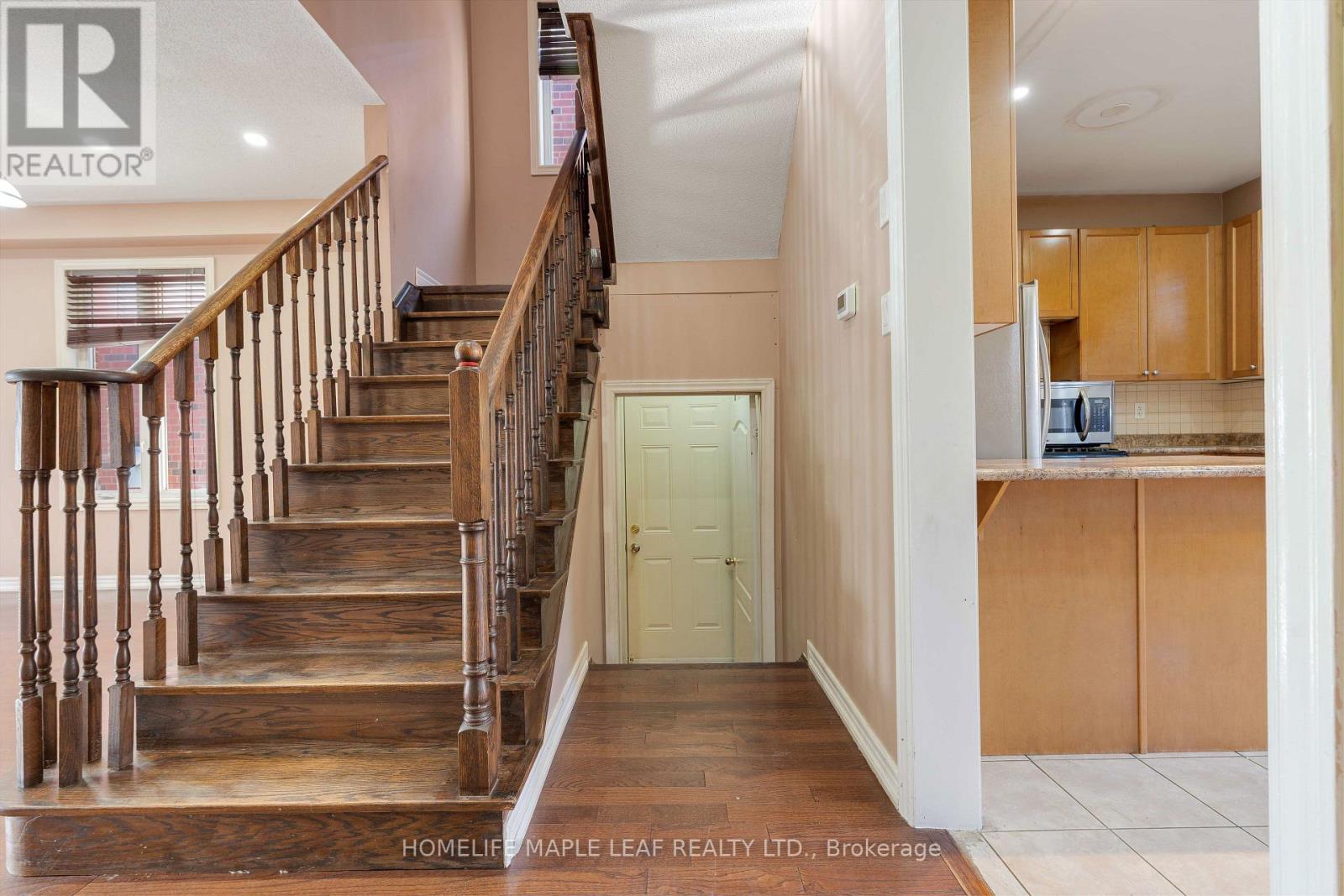 28 Vincent Street, Brampton, Ontario  L6R 0G8 - Photo 18 - W14111206