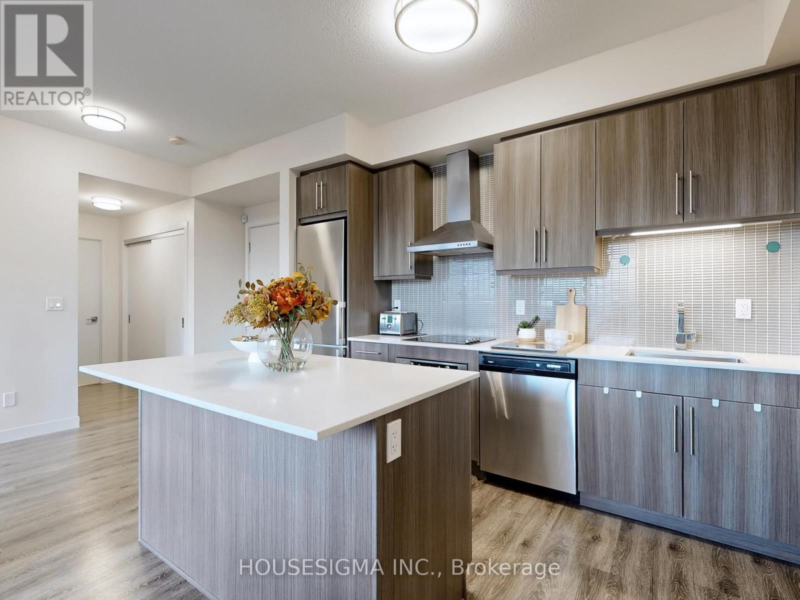 201 - 2093 FAIRVIEW STREET, Burlington, Ontario