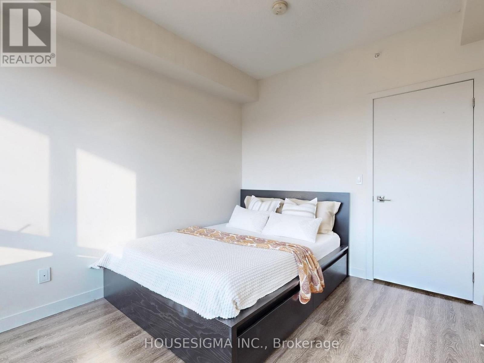 201 - 2093 Fairview Street, Burlington, Ontario  L7R 0B4 - Photo 11 - W14111294