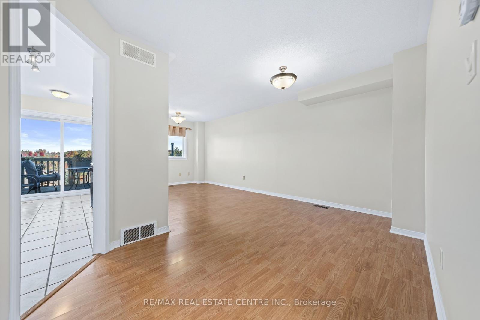 97 - 59 Corey Circle, Halton Hills, Ontario  L7G 5L7 - Photo 4 - W14111296