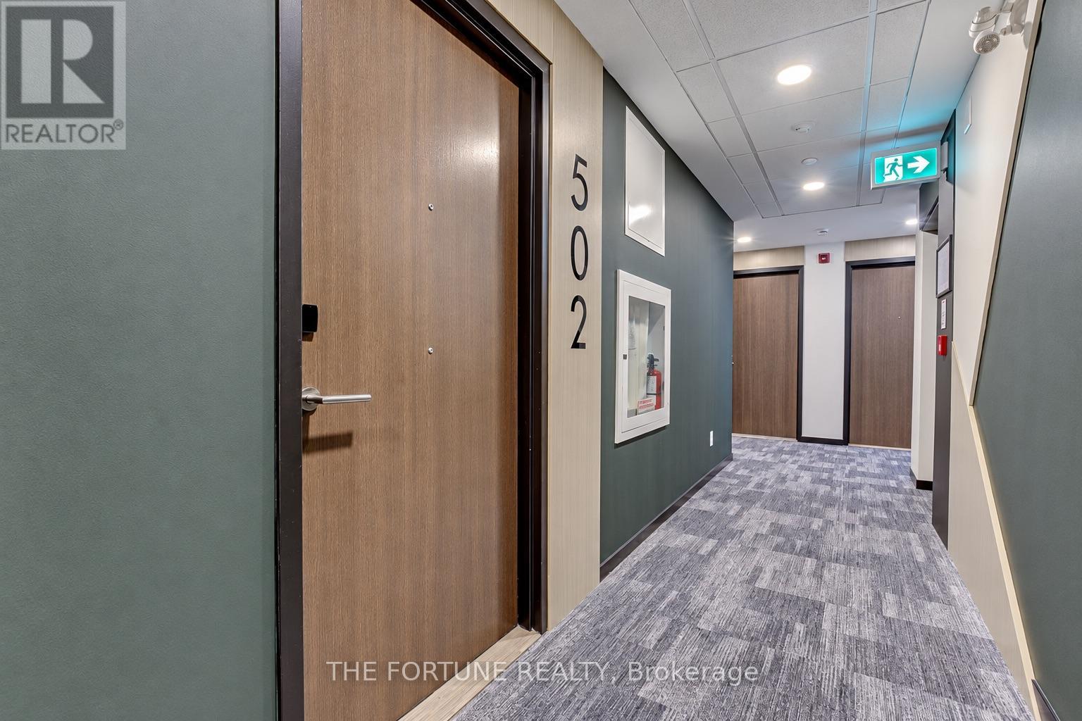 502 - 101 Golden Eagle Road, Waterloo, Ontario  N2V 1C3 - Photo 3 - X14111238