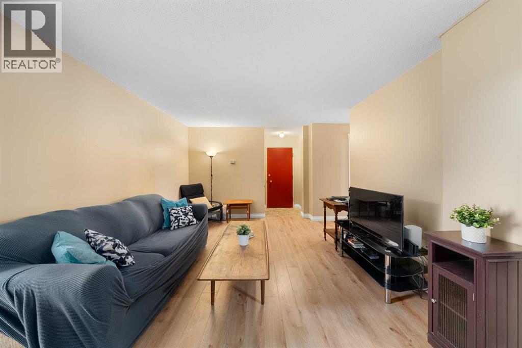 101, 504 Cedar Crescent SW, Calgary, Alberta  T3C 1J2 - Photo 5 - A2352682