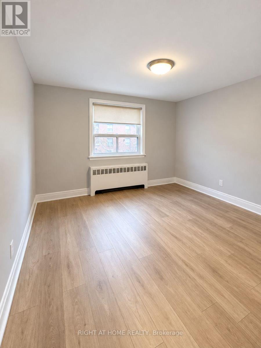 2nd Floor - 576 Davenport Road, Toronto, Ontario  M5R 1K9 - Photo 11 - C13882058