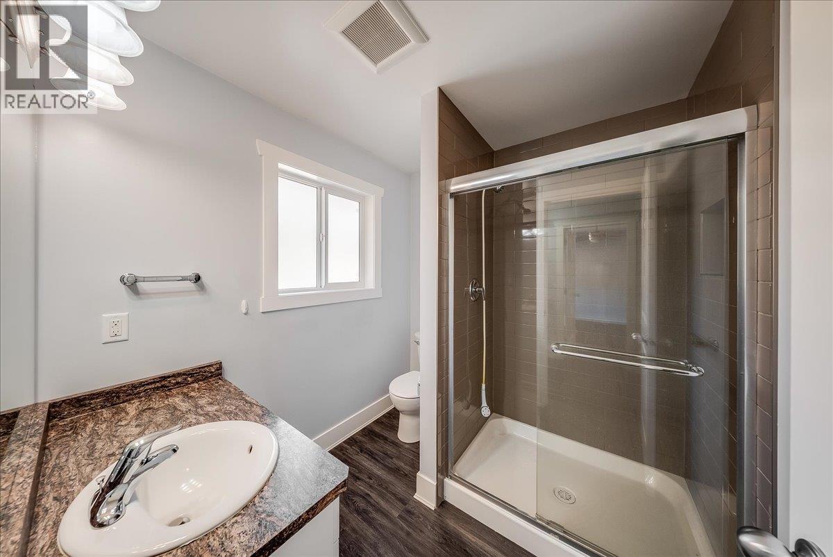 1835 First Street, Fruitvale, British Columbia V0G 1L0 - Photo 27 - 10404398
