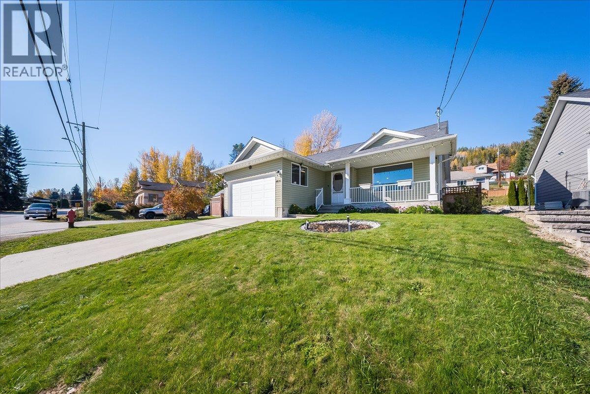 1835 First Street, Fruitvale, British Columbia V0G 1L0 - Photo 3 - 10404398