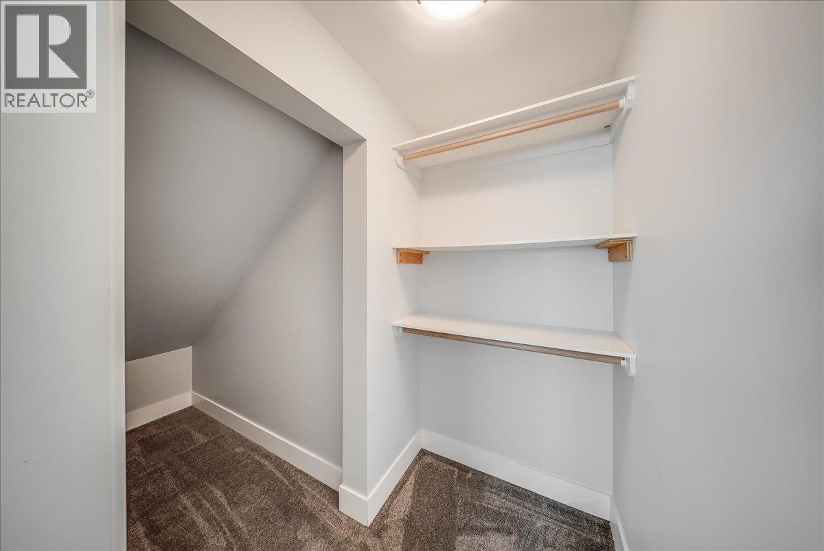 1835 First Street, Fruitvale, British Columbia V0G 1L0 - Photo 41 - 10404398