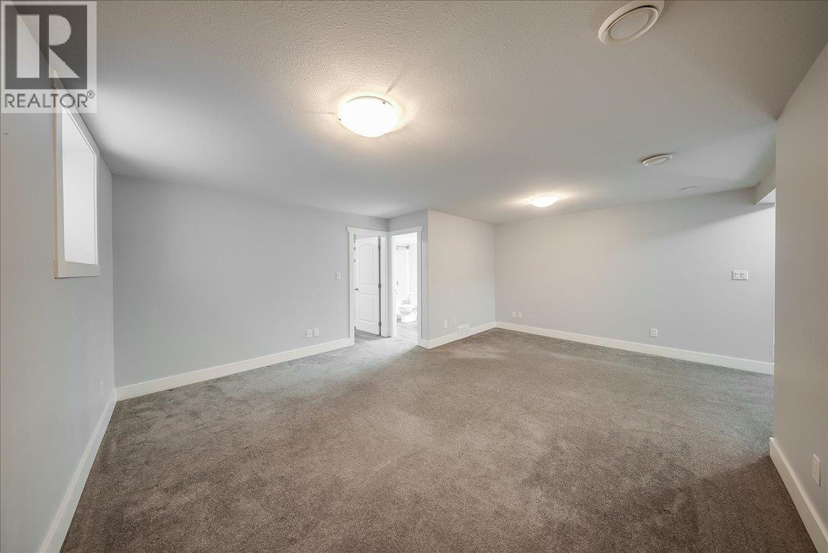 1835 First Street, Fruitvale, British Columbia V0G 1L0 - Photo 43 - 10404398