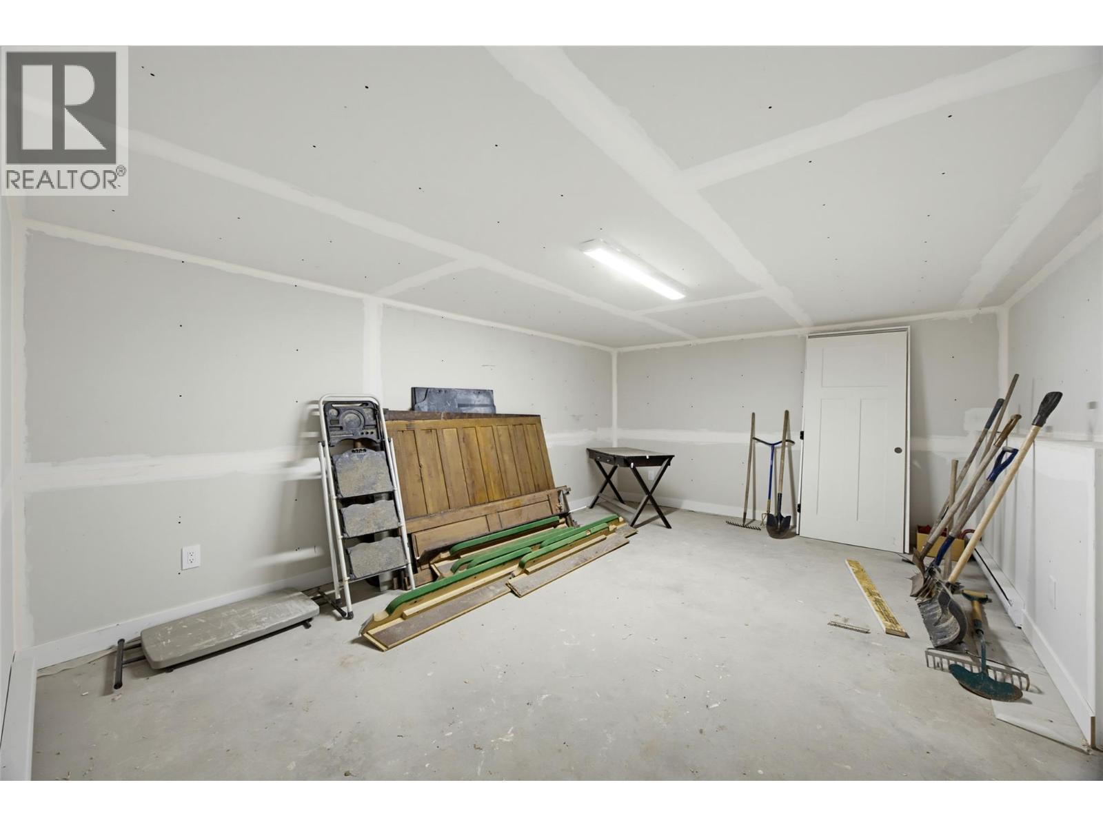 318 Gleneagles Drive