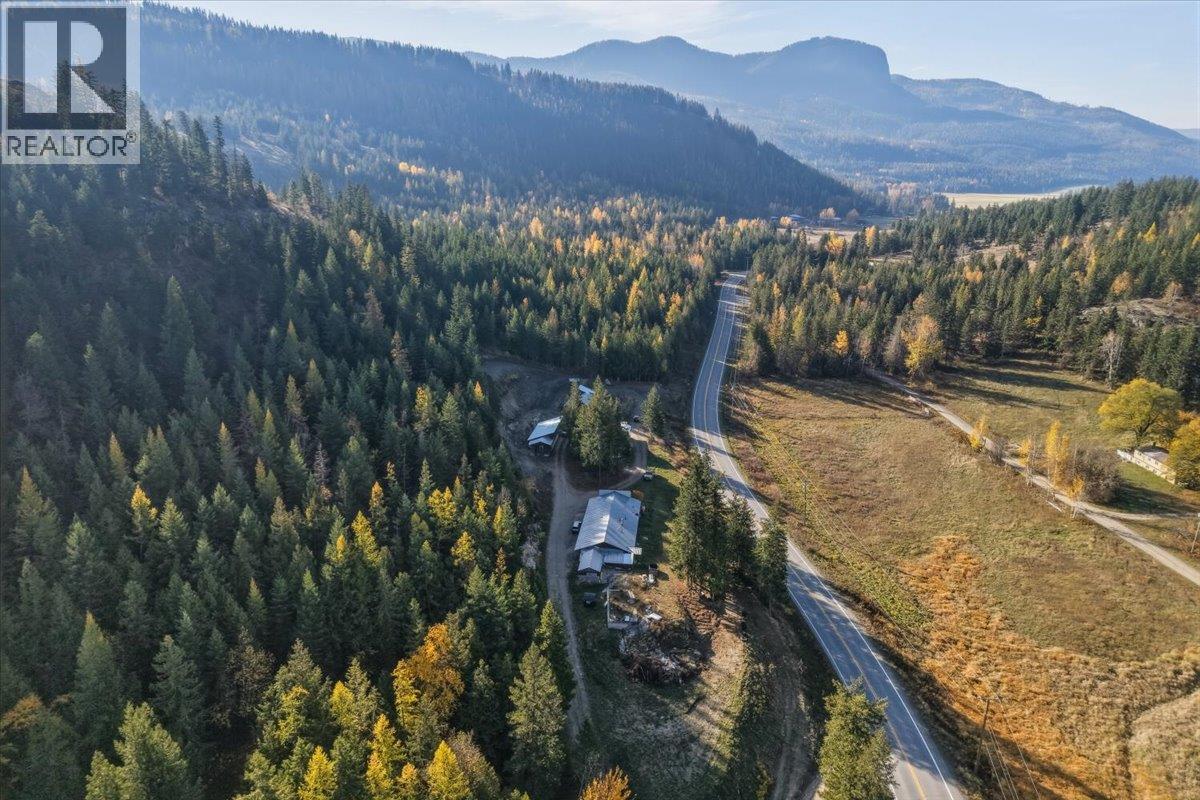 1880 Highway 6