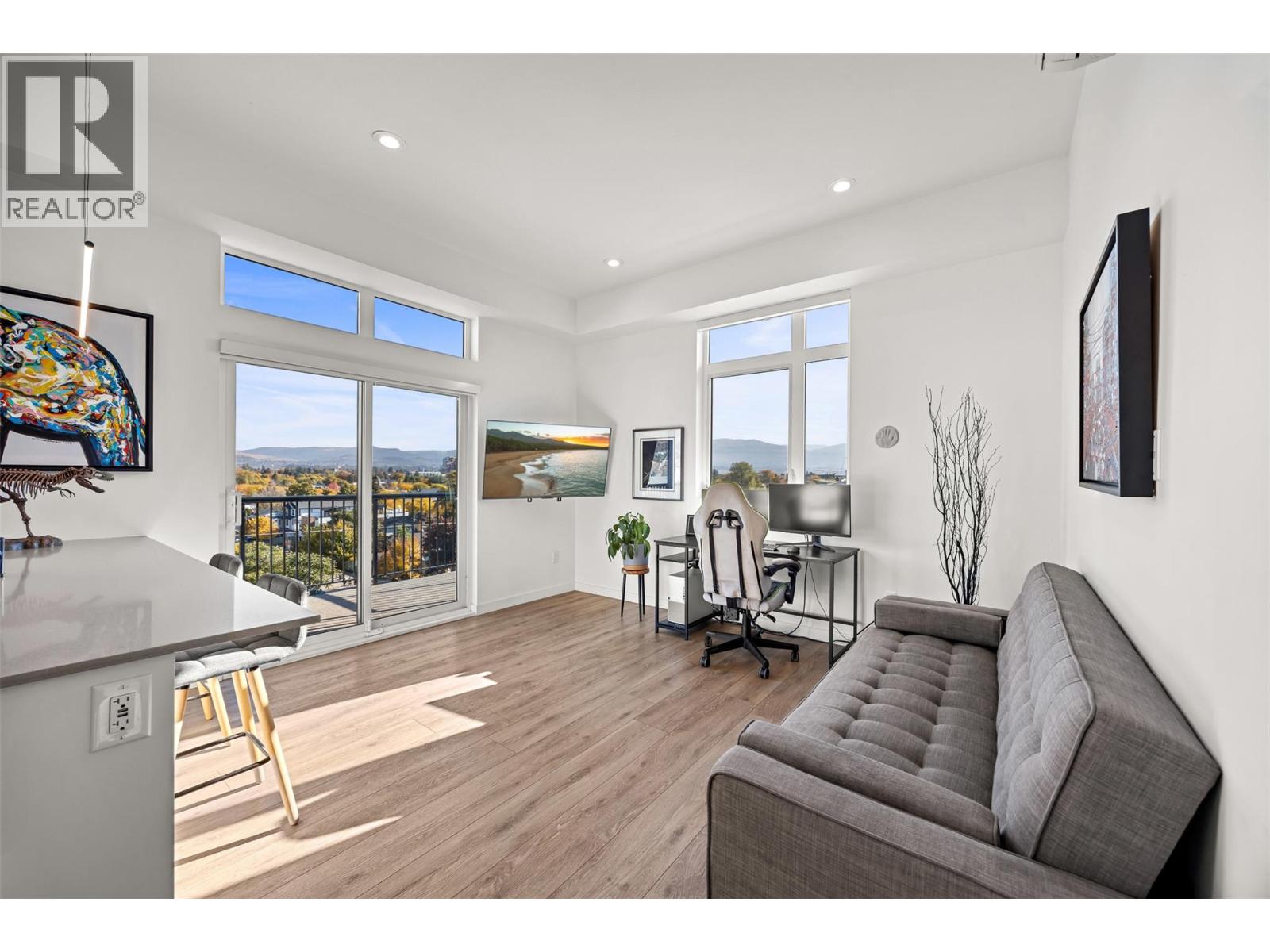 660 Cawston Avenue Unit# 604