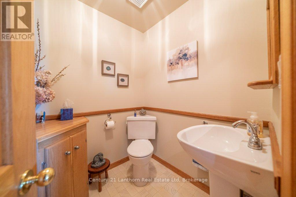 3126b County Rd 8 Road, Prince Edward County, Ontario  K0K 2T0 - Photo 21 - X12374137