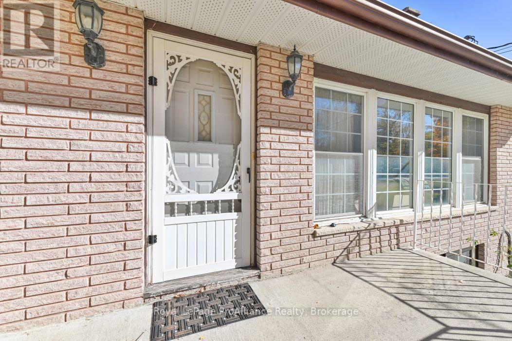 218541 Loyalist Parkway, Quinte West, Ontario  K0K 1L0 - Photo 5 - X14111408