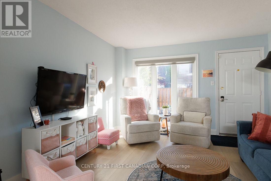 13 - 1104 Southdale Road E, London South, Ontario  N6E 1B2 - Photo 3 - X14111396