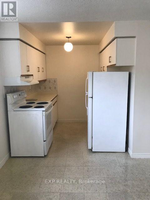 8 - 520 Bloor Street E, Oshawa, Ontario L1H 3N1 - Photo 4 - E14111376