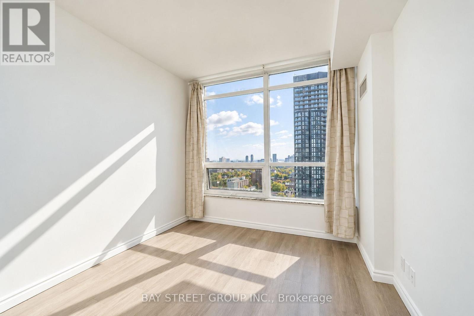 2005 - 500 Sherbourne Street, Toronto, Ontario M4X 1L1 - Photo 17 - C14111348