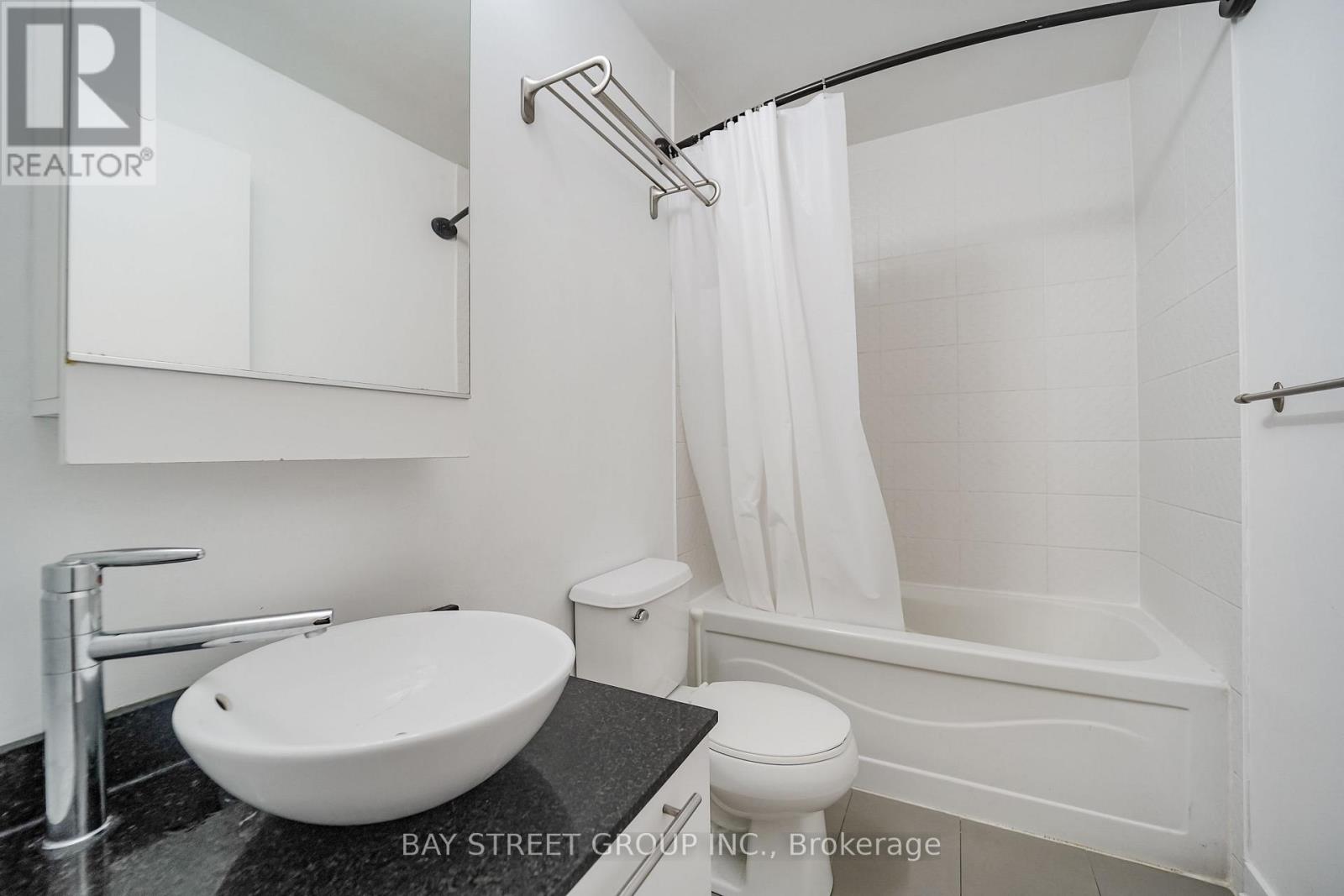 2005 - 500 Sherbourne Street, Toronto, Ontario M4X 1L1 - Photo 4 - C14111348