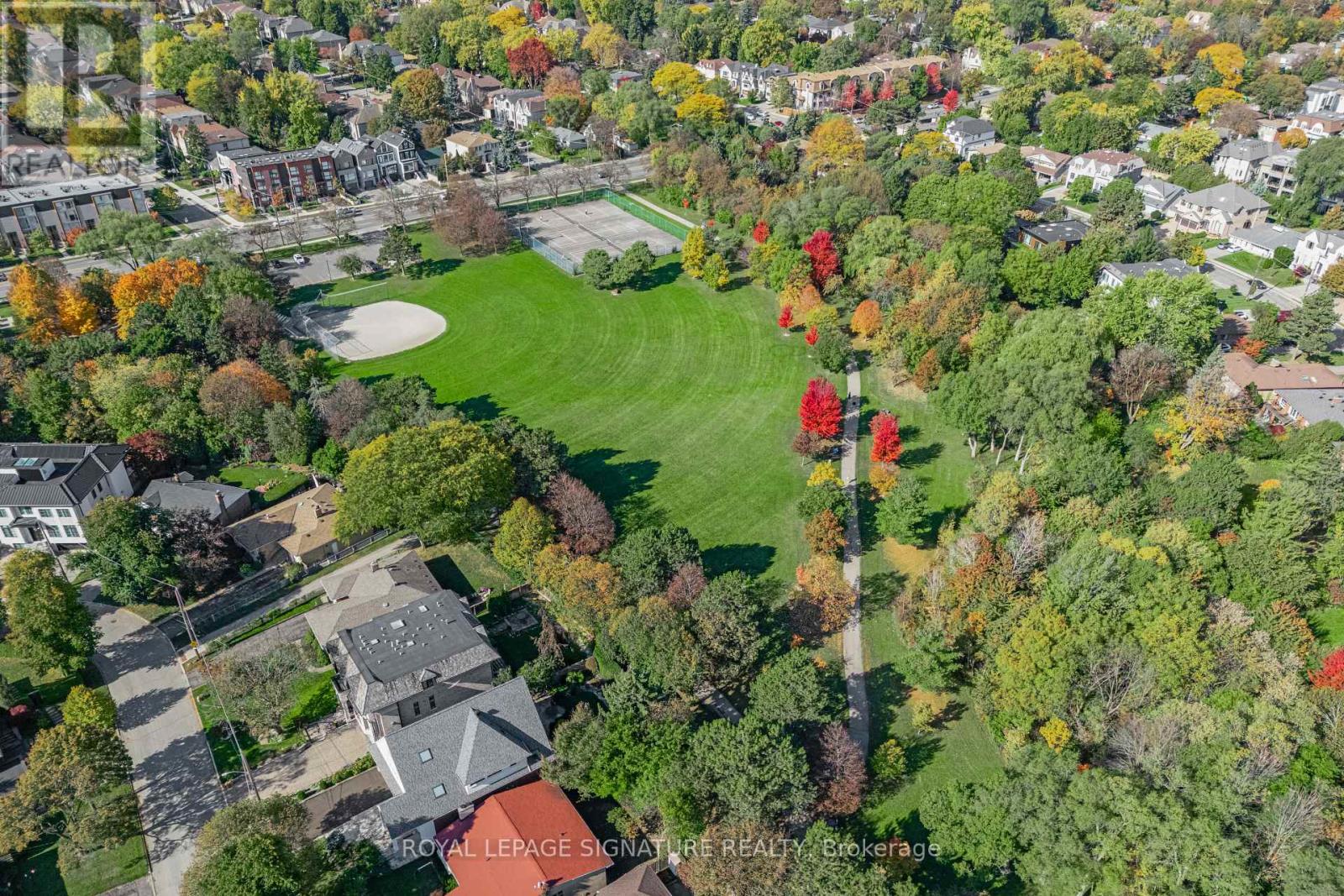 26 Millgate Crescent, Toronto, Ontario  M2K 1L6 - Photo 13 - C14111428