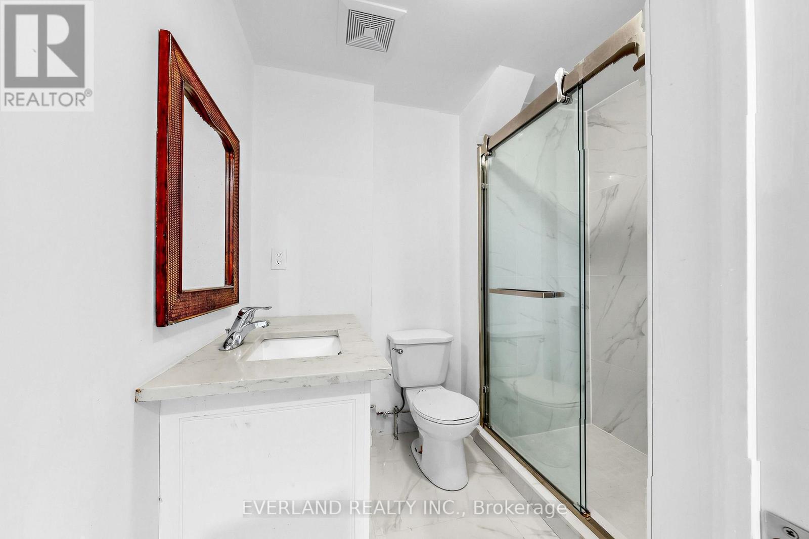 B - 20 King Street E, Oshawa (Central), Ontario  L1G 4Y5 - Photo 7 - E14111352