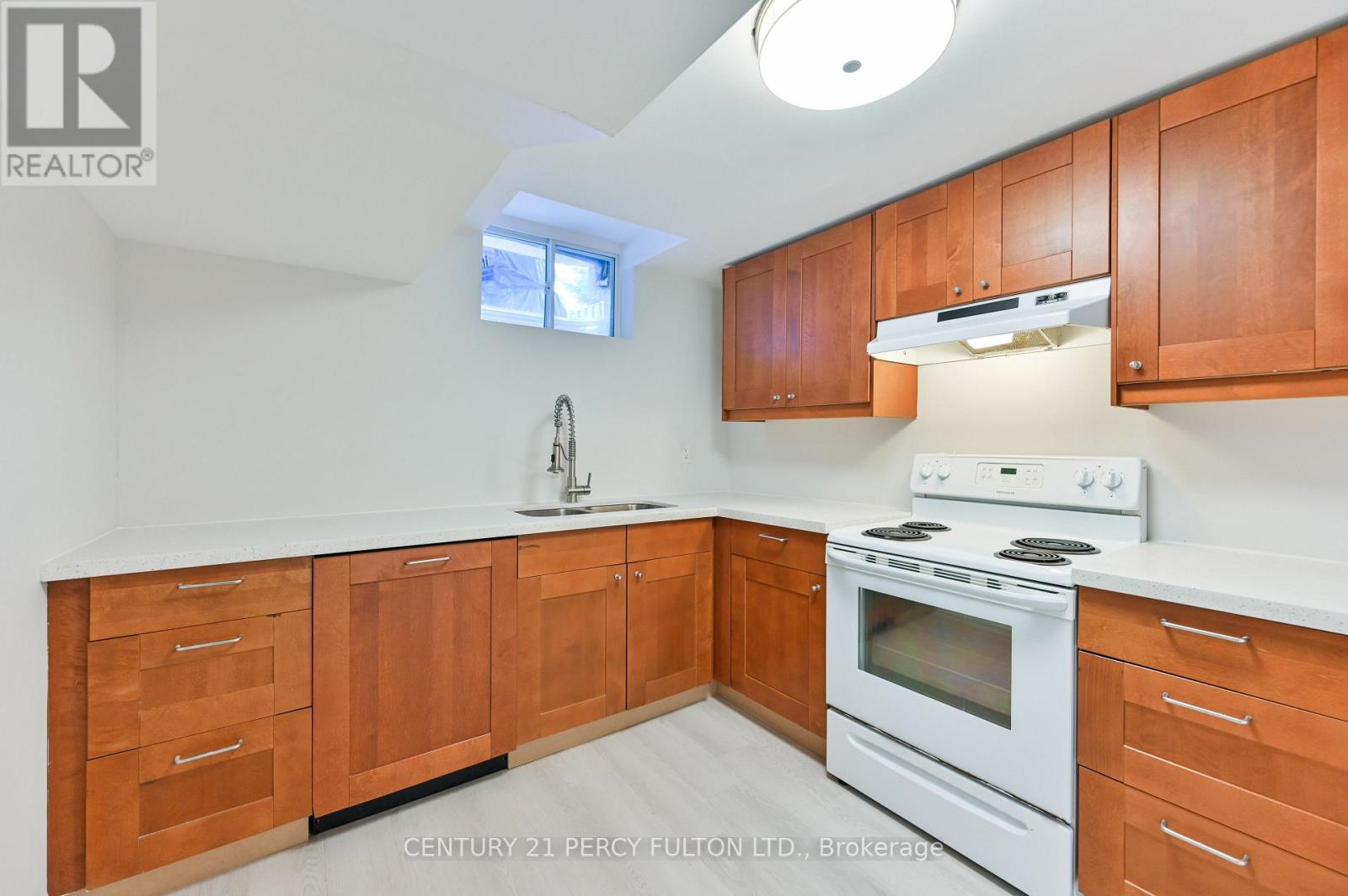 54 Chapel Park Square, Toronto (Steeles), Ontario  M1V 2S5 - Photo 11 - E14111356