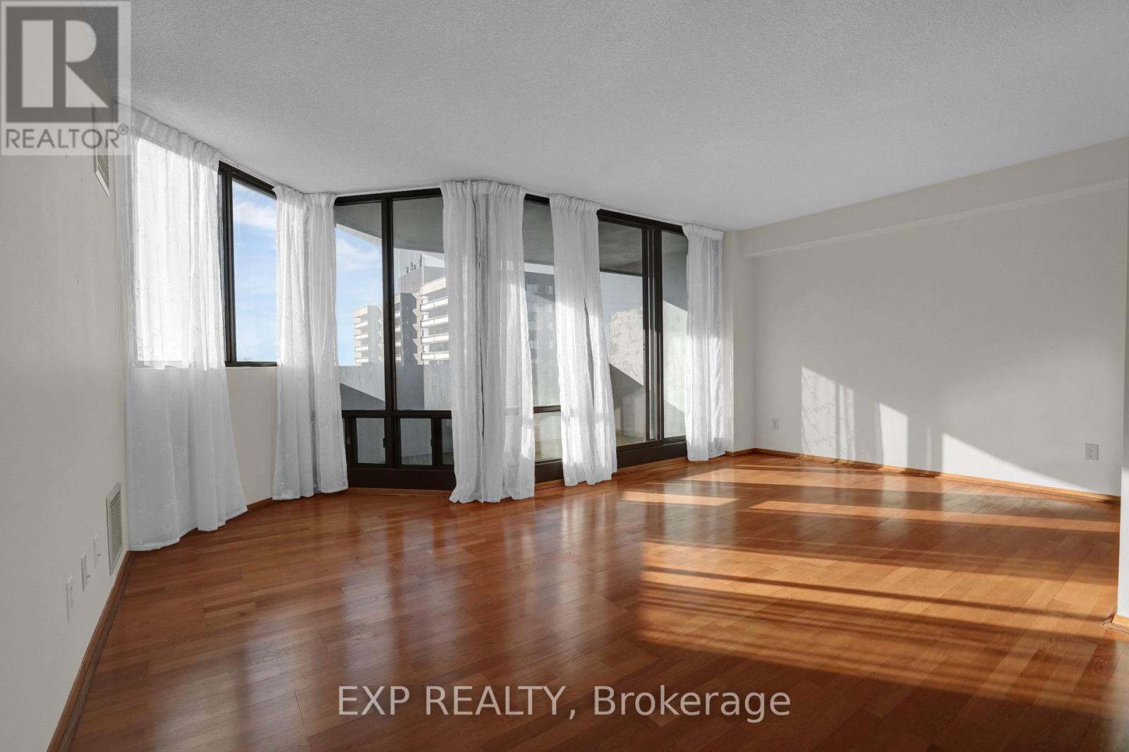 706 - 40 Baif Boulevard, Richmond Hill (North Richvale), Ontario  L4C 5M9 - Photo 13 - N14111314