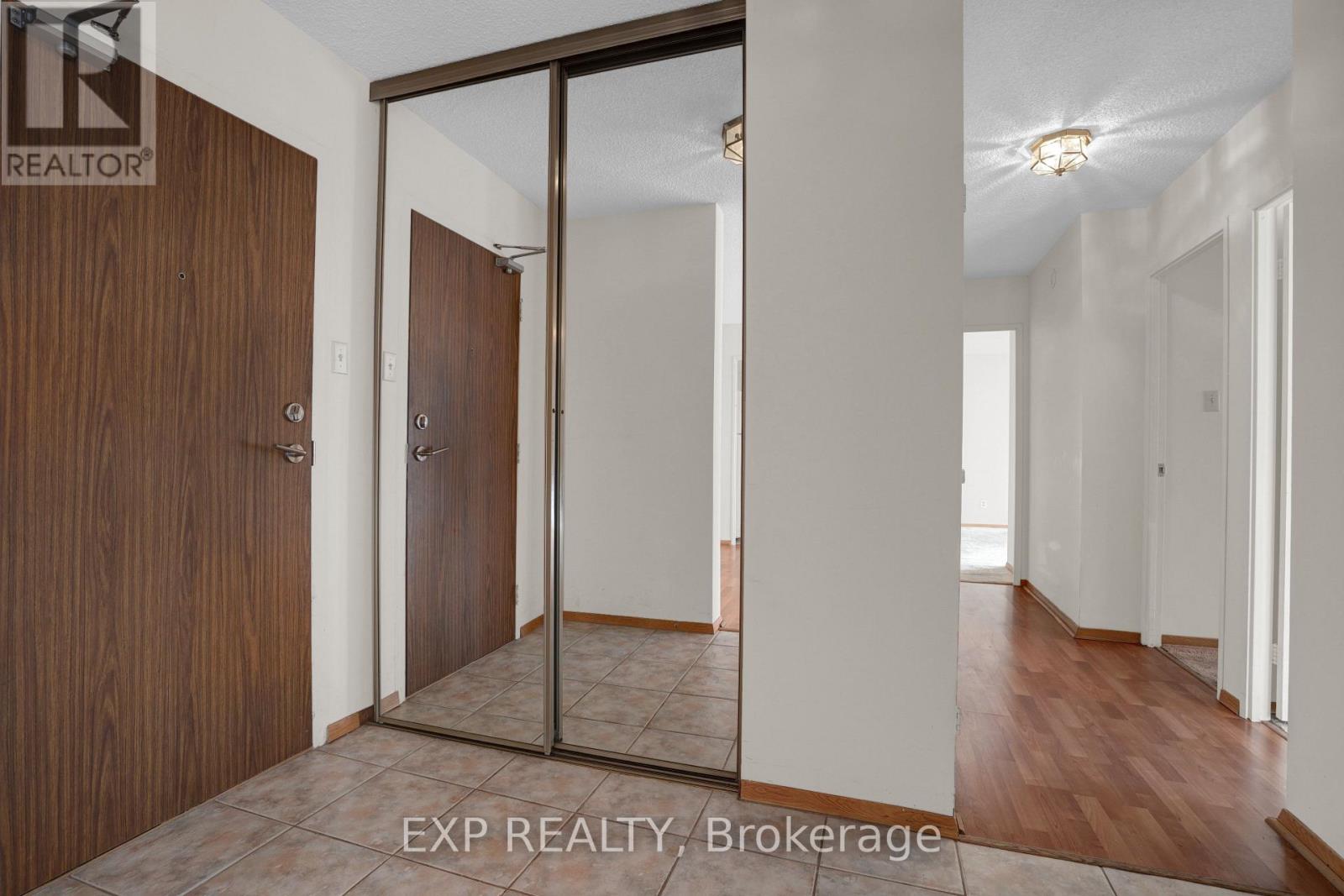 706 - 40 Baif Boulevard, Richmond Hill (North Richvale), Ontario  L4C 5M9 - Photo 5 - N14111314
