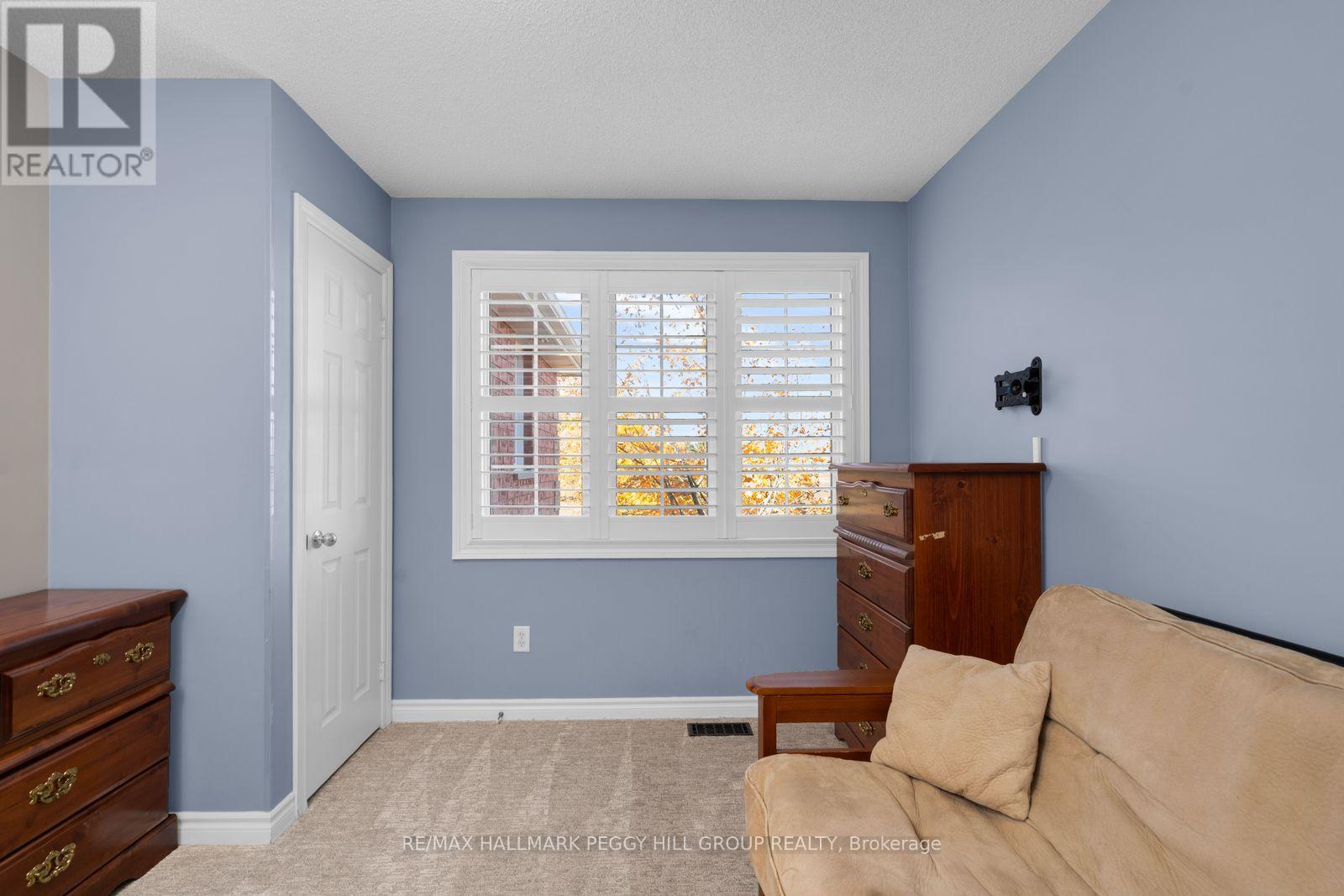 95 Madelaine Drive, Barrie (Painswick South), Ontario  L4N 9T2 - Photo 11 - S14111434