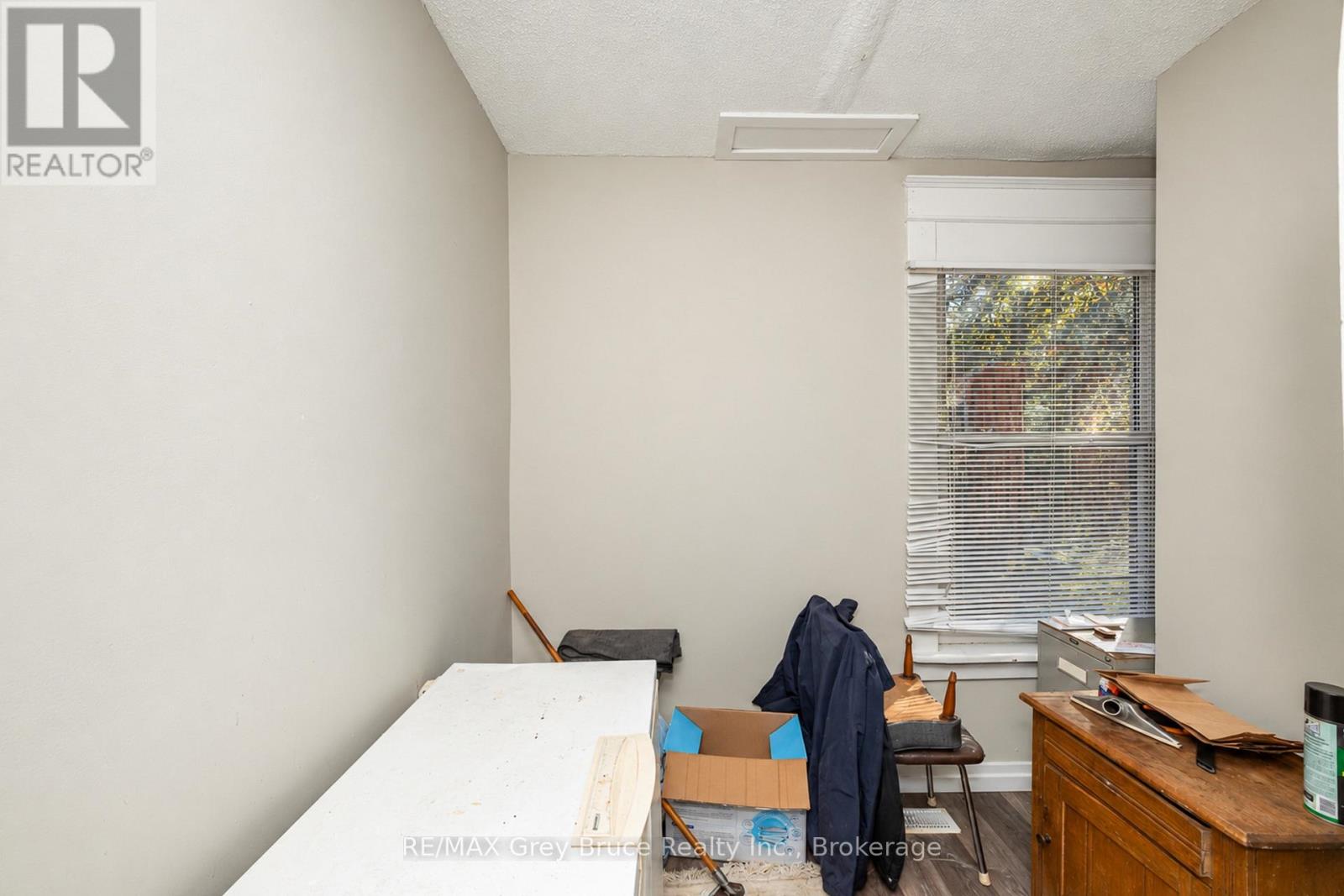 516 4th Avenue E, Owen Sound, Ontario  N4K 2N2 - Photo 38 - X14111342