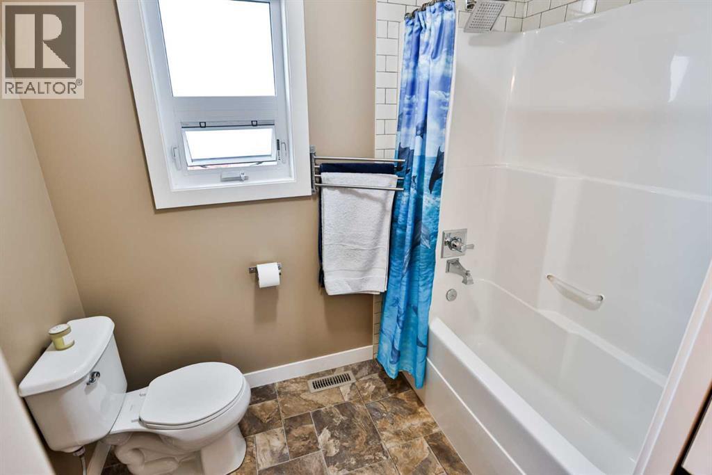 555 Devonia Road W, Lethbridge, Alberta  T1J 5J6 - Photo 27 - A2349418